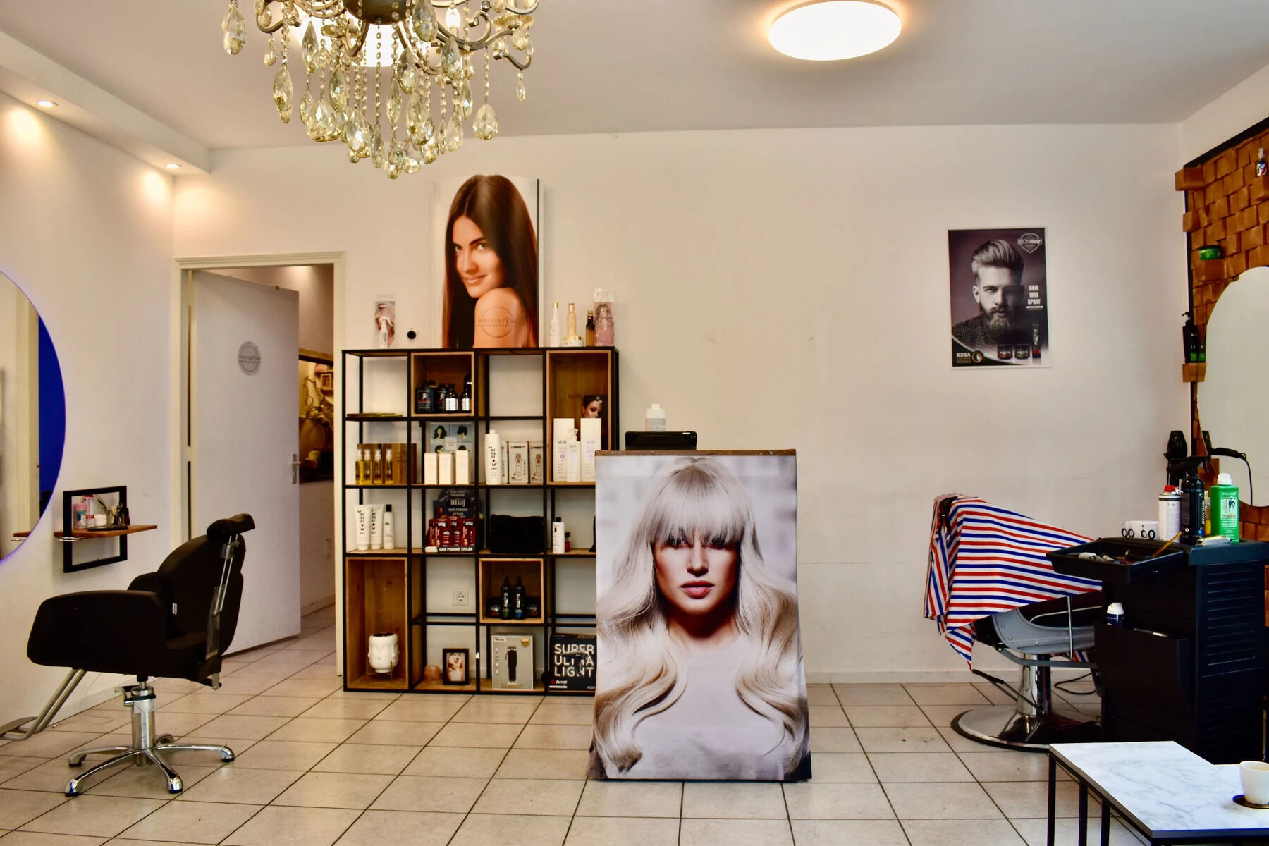 Overzicht van de salon