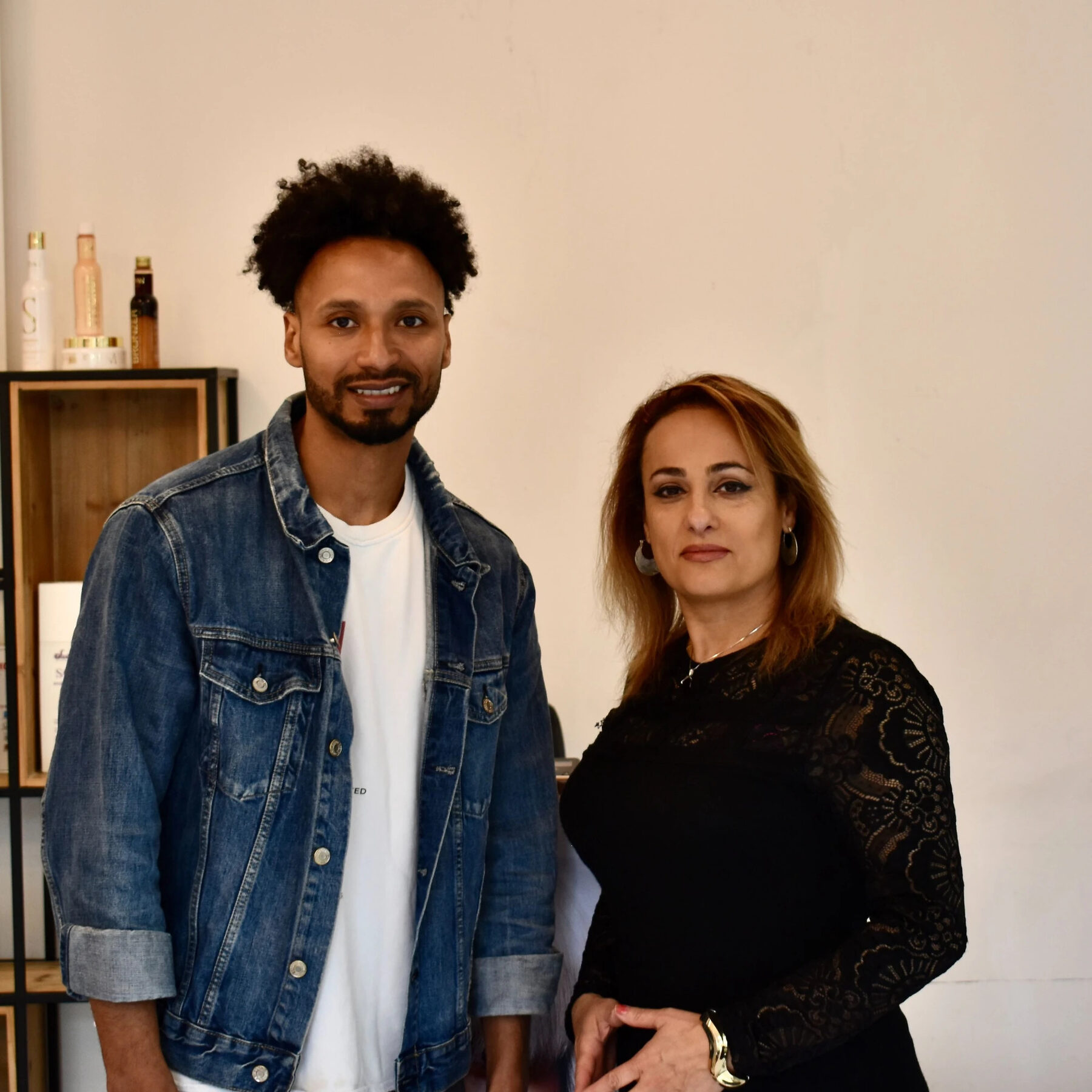 Ebrahim en Maryam in de salon